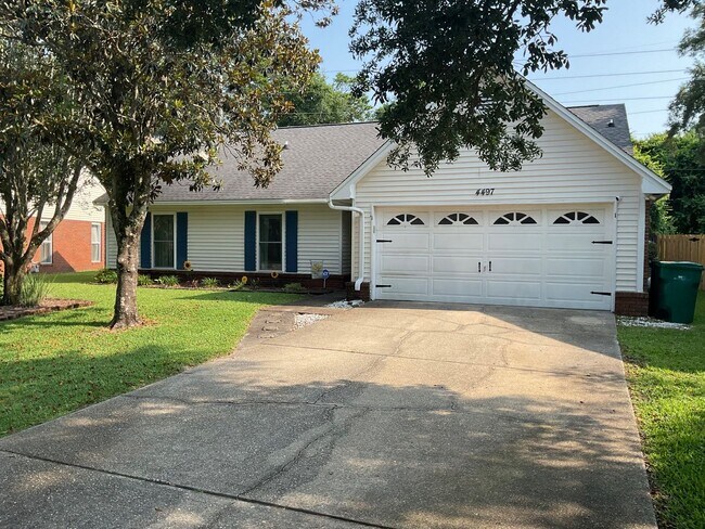 Building Photo - Spacious & Stylish Home in Bluewater Bay!