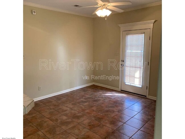 Building Photo - 645 Gookin Pl