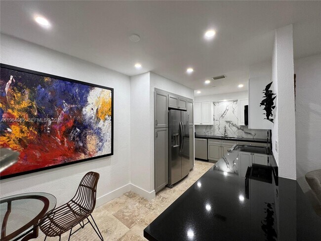 Building Photo - 8410 NE 2nd Ct