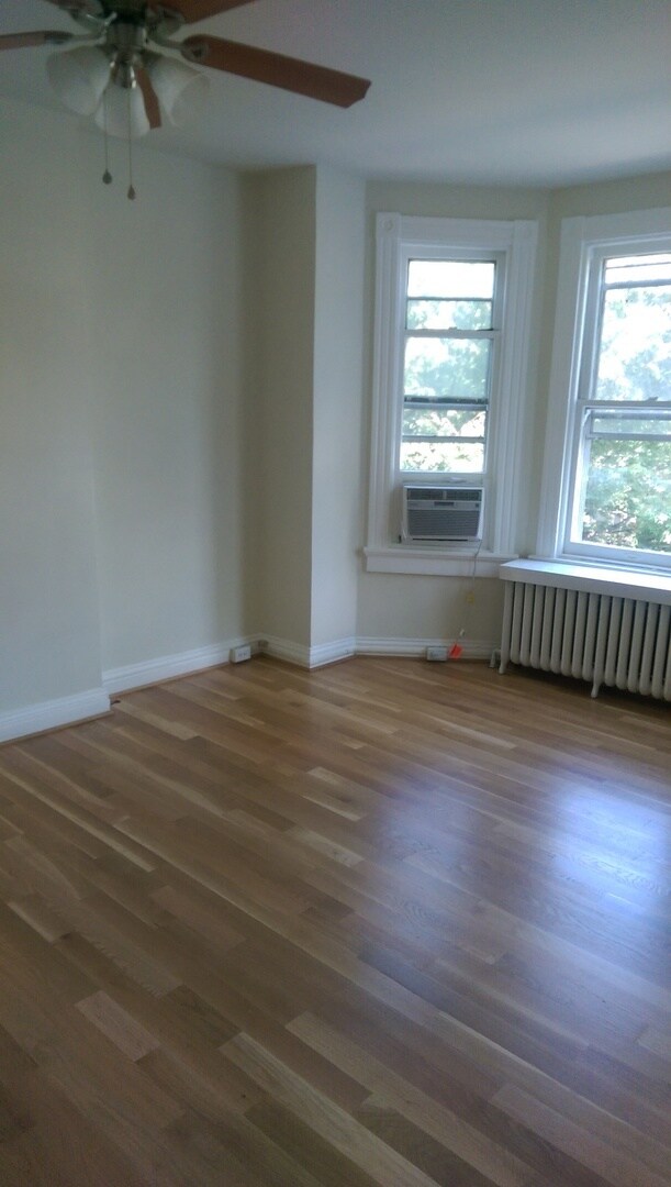 Building Photo - FLOY2107