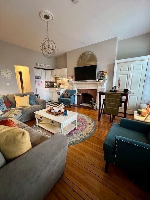 Building Photo - 291 Commonwealth Ave