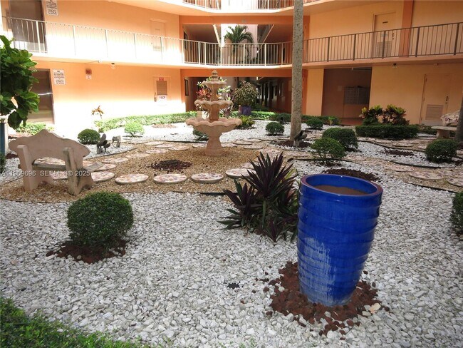 Building Photo - 8600 SW 133rd Avenue Rd