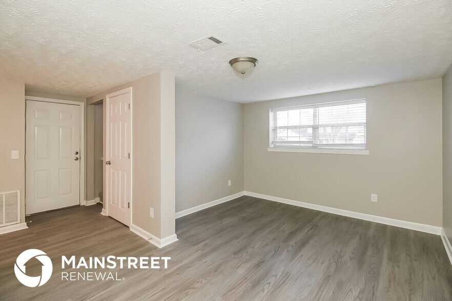 Building Photo - 5591 Sapphire Spring