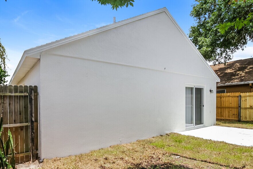 Building Photo - 8706 Claiborne Ct