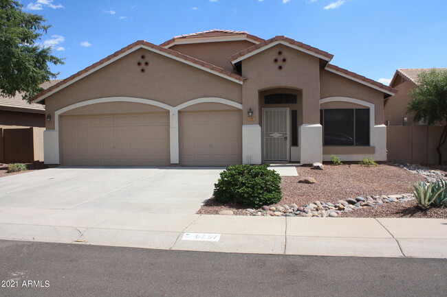 Primary Photo - 6757 W Avenida Del Rey