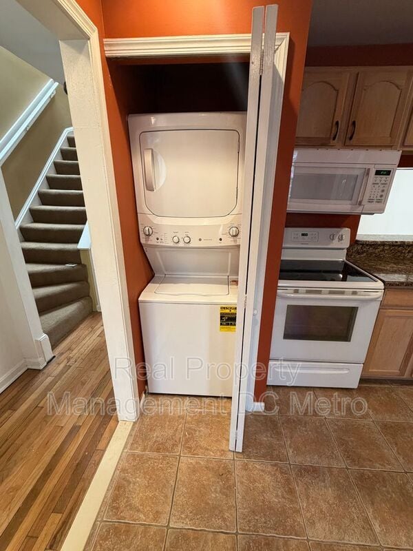Building Photo - 1406 Carrollsburg Pl SW