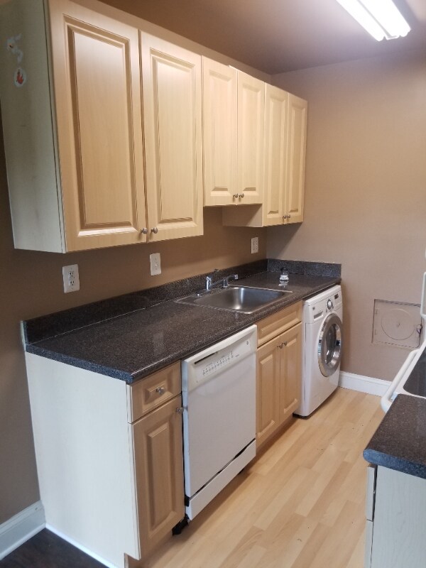 Building Photo - 1001 Chillum Rd