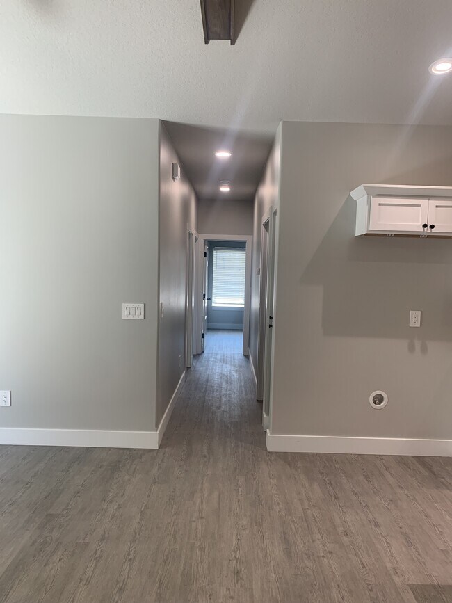 Building Photo - 13609 W Talan Cir