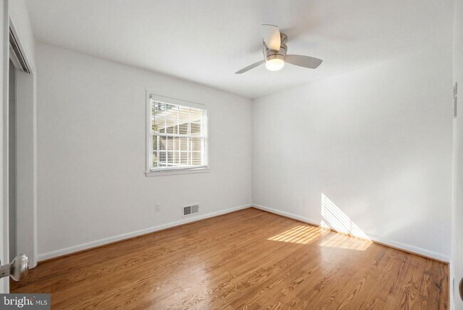 Building Photo - 808 Cottonwood Dr