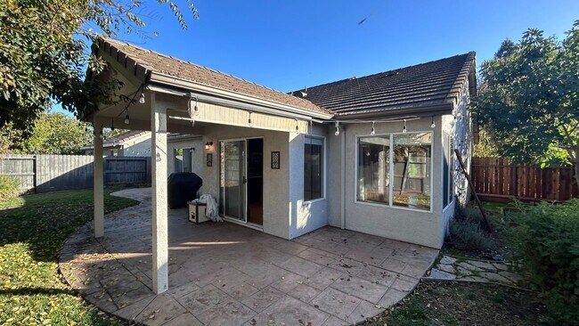 Building Photo - Nice home in Turlock