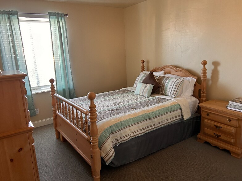 Building Photo - 2501 Prairie View Dr