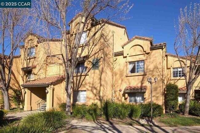Primary Photo - 460 Bollinger Canyon Ln
