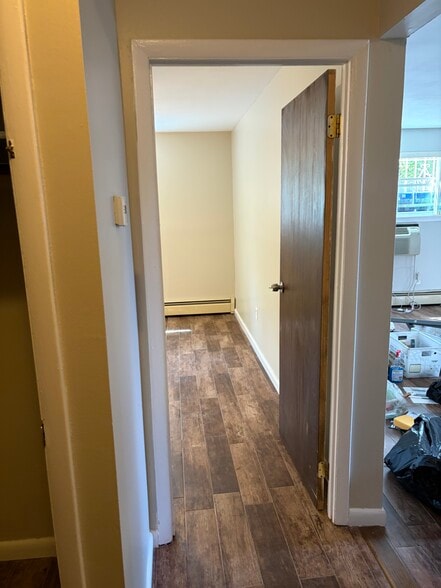 Bedroom - 657 Edison Ave