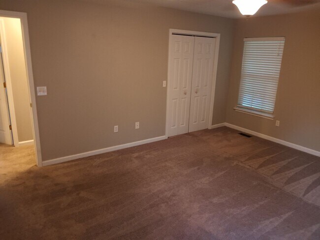 Building Photo - 514 Nunley Dr