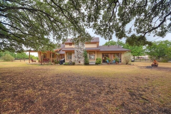 Building Photo - 40101 Heritage Holw