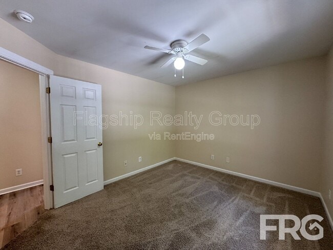 Building Photo - 5180 Deveron St