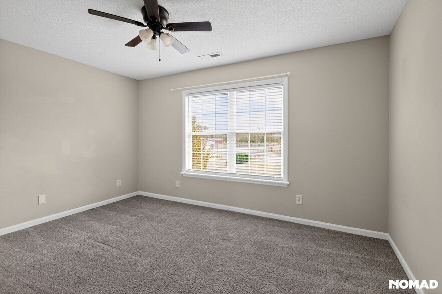 Building Photo - 123 Hardin Dr