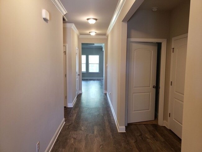 Building Photo - Beautiful brick home with many amenities!