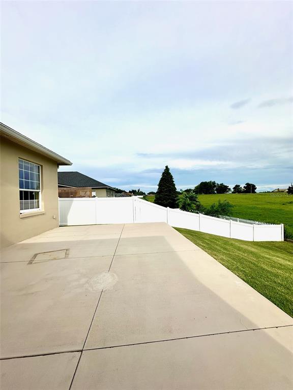 Building Photo - 2630 High Ridge Dr