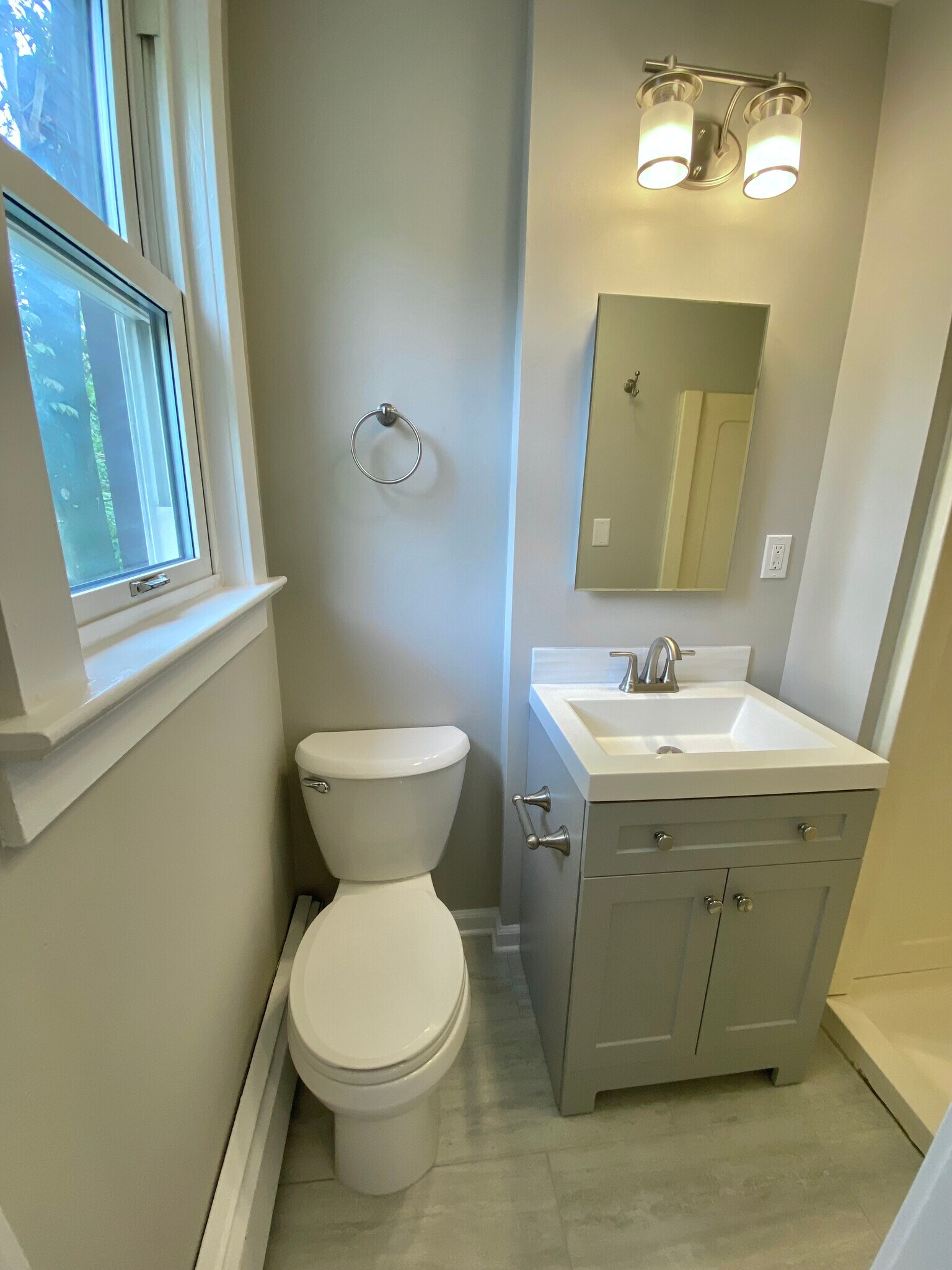 Bathroom w/ Shower - 174 Glenwood Ave