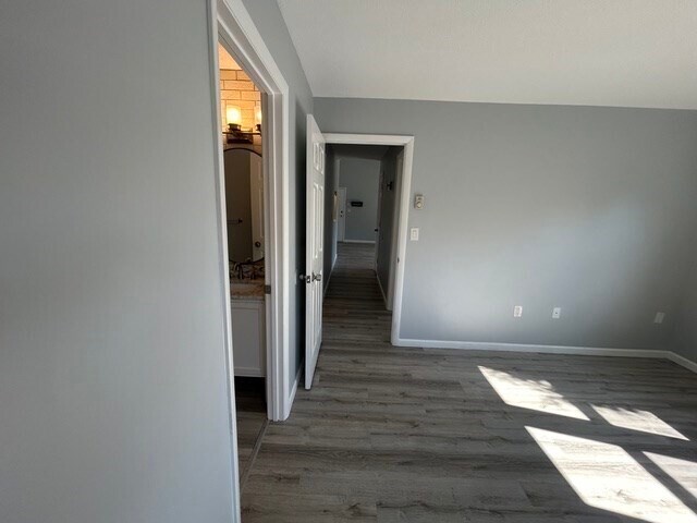 Building Photo - 32 Maple Crest Cir