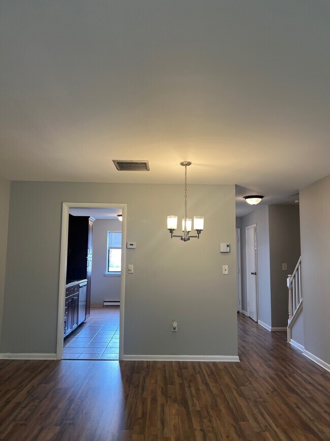 Building Photo - 18 Magnolia Hill Ct