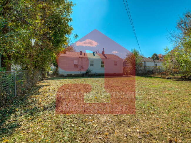 Building Photo - 3225 NW 33rd St