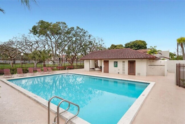 Building Photo - 15370 SW 104th Terrace