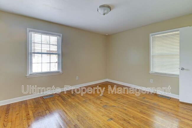 Building Photo - 5309 Ridgewood Heights Dr