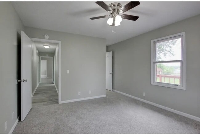 Building Photo - Freshly Renovated Home on Large Lot – Read...