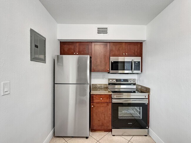 Building Photo - 8475 SW 94th St