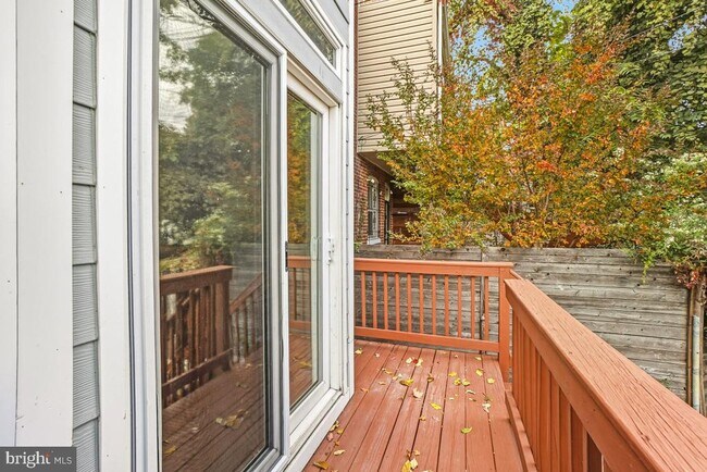 Building Photo - 3117 11th St NW