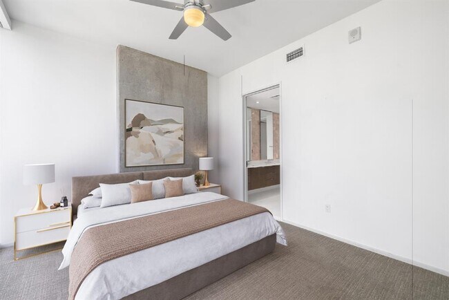 Building Photo - 301 West Ave