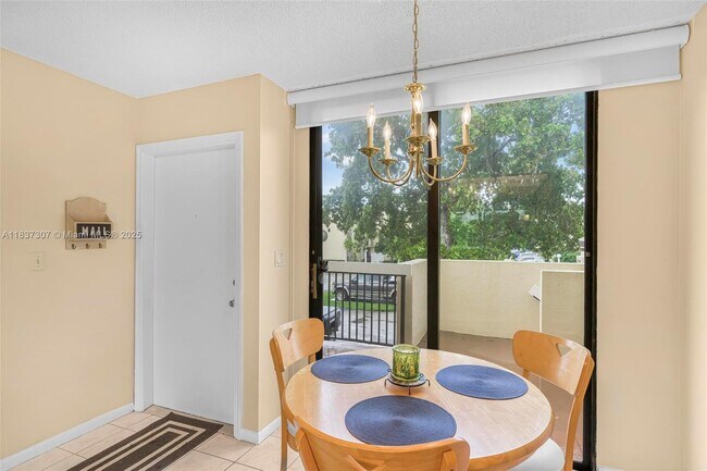 Building Photo - 2911 SW 87th Terrace