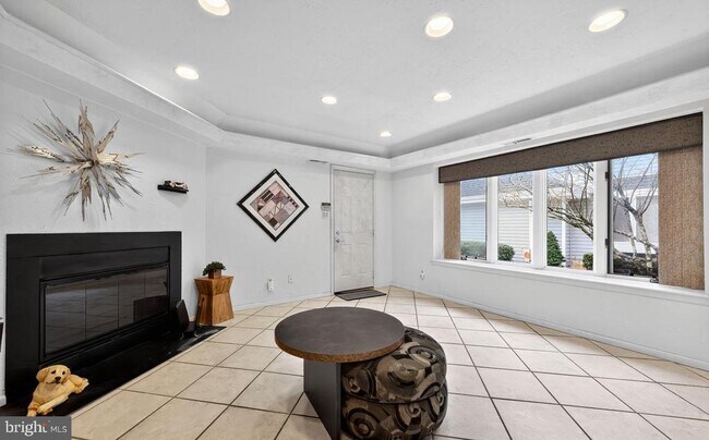 Building Photo - 203 Sunshine Lakes Dr