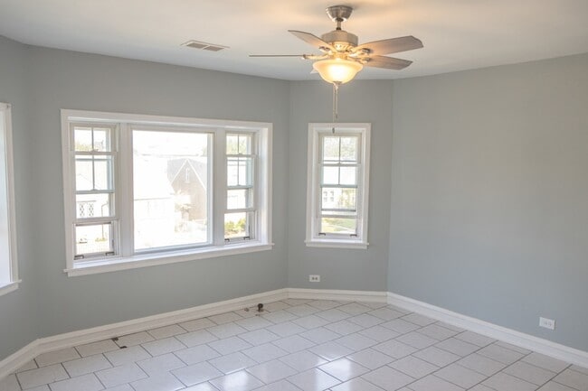 Building Photo - 5445 W 64th St