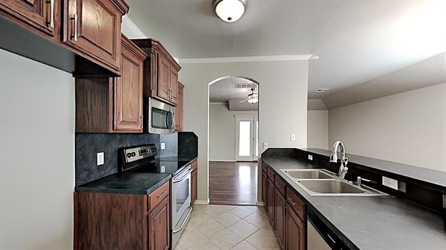 Building Photo - 3804 Catamaran Dr