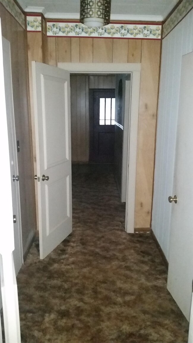 Building Photo - 18541 County Rd 1500