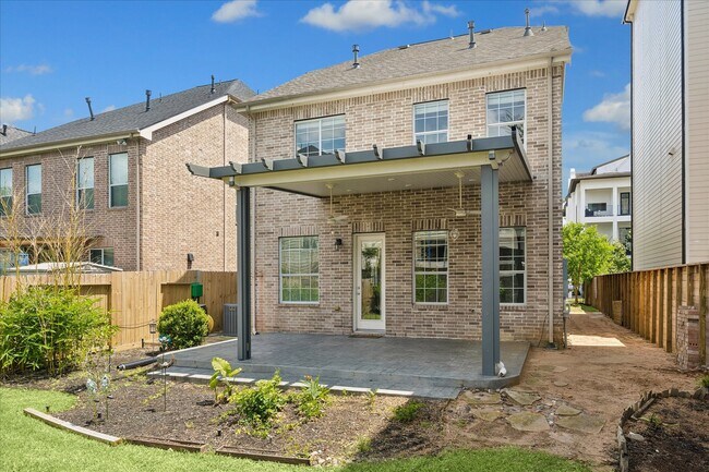 Building Photo - 7608 Janak Dr