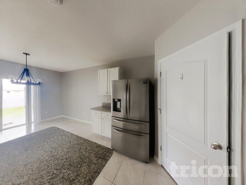 Building Photo - 9013 Pinales Wy