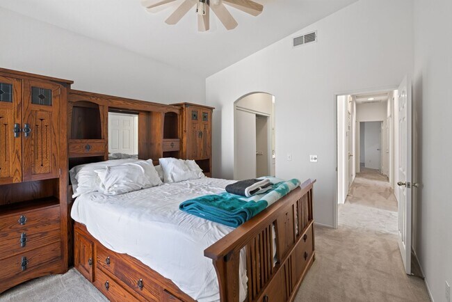 Building Photo - 8291 Gold Coast Dr