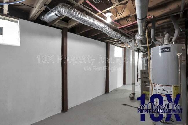 Building Photo - 2453 McGuffey Rd