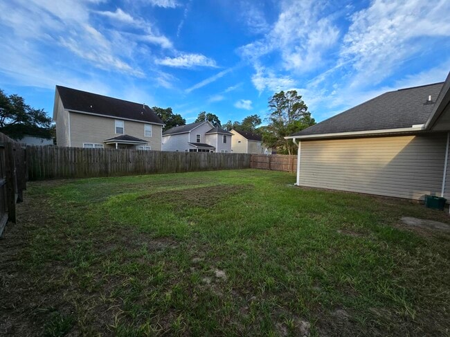 Building Photo - 206 Aberlour Dr