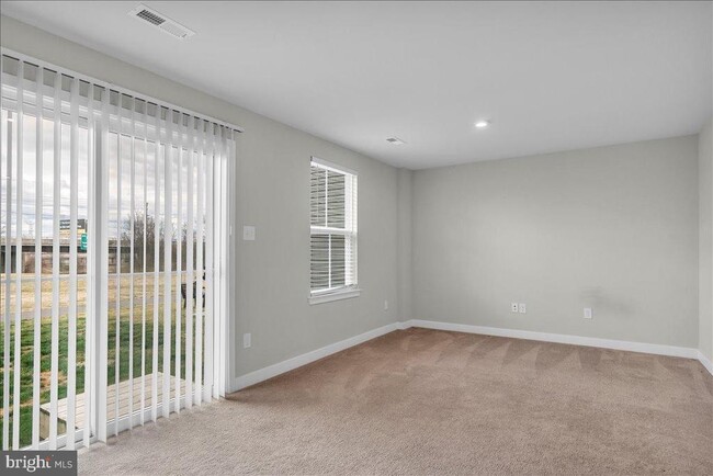 Building Photo - 83 Kohlmyer Dr