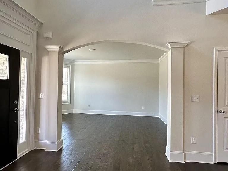 Building Photo - 1850 Silver Crst Wy