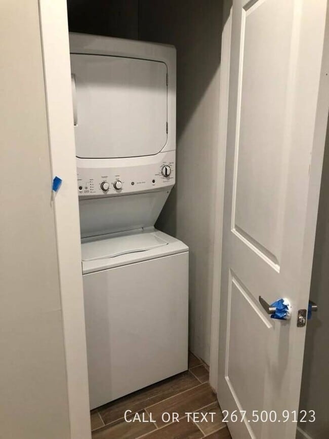 Building Photo - 1417 N Franklin St