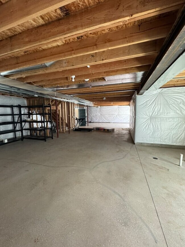Building Photo - 10301 W 173rd St