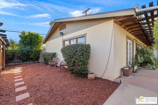 Building Photo - 587 S Calle Ajo