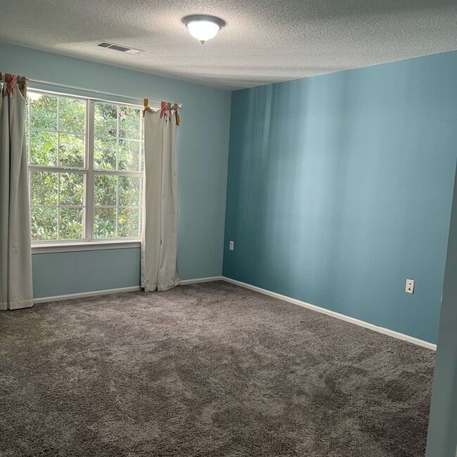 Building Photo - 50 Pebble Beach Cove