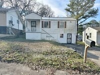 Building Photo - 1303 9th Ave